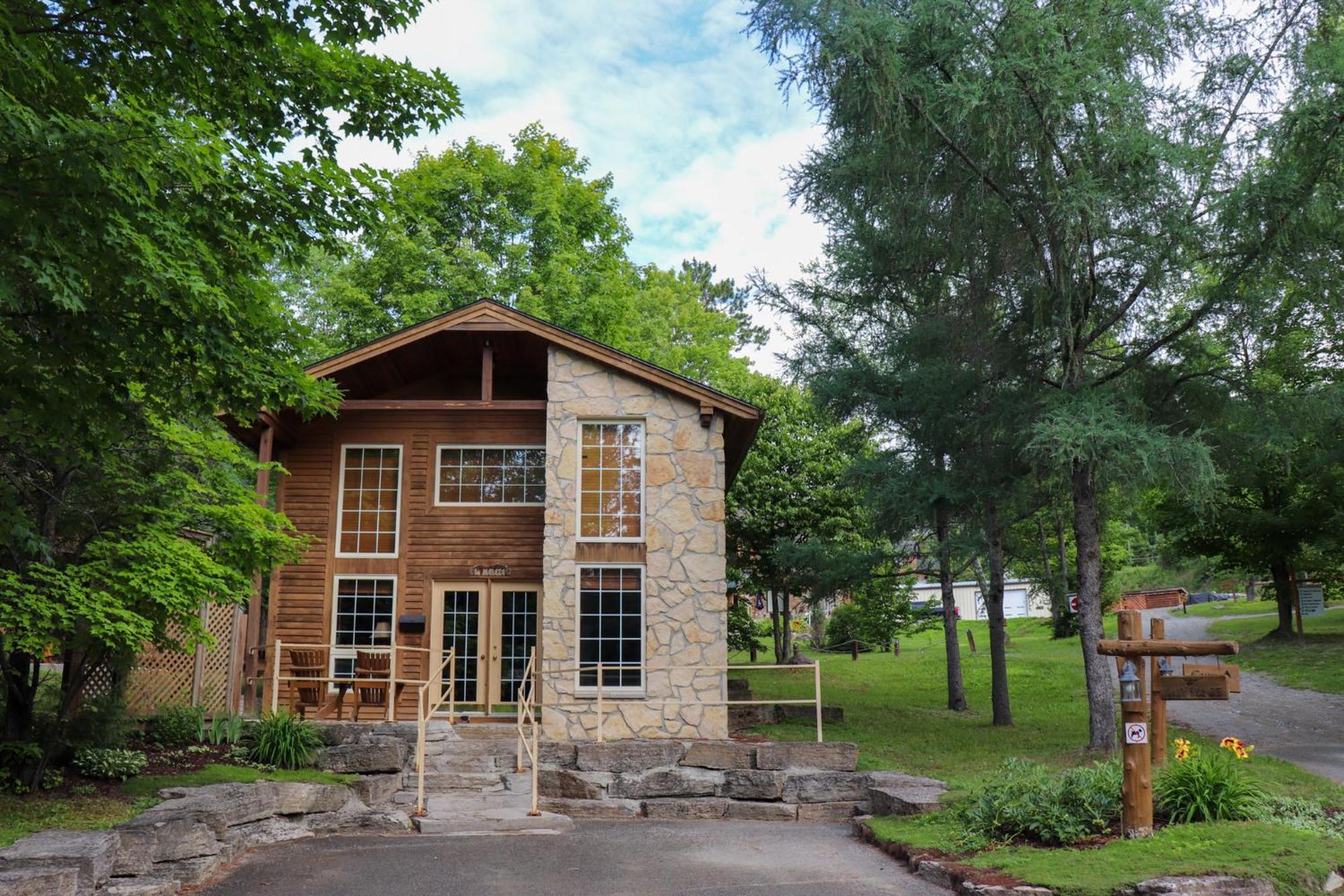 La Bannik Ville-Marie Exterior foto
